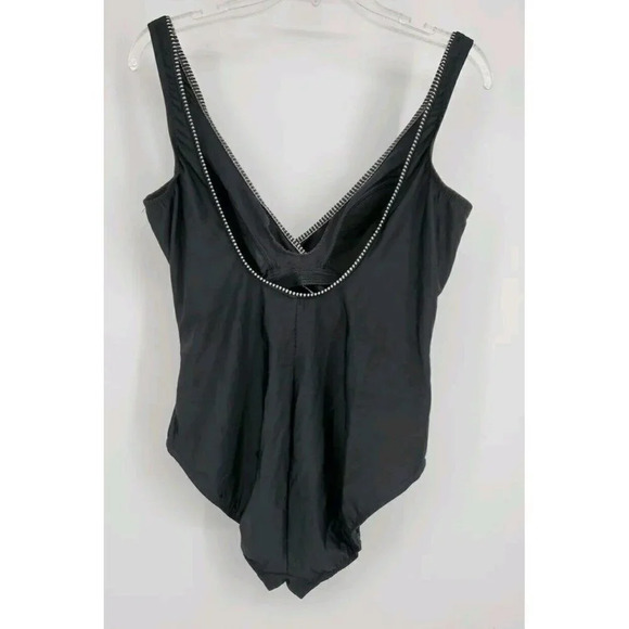 MIRACLESUIT One Piece Swimsuit Criss Cross Front Sz 16 Black w/ Black White Trim - Picture 6 of 10